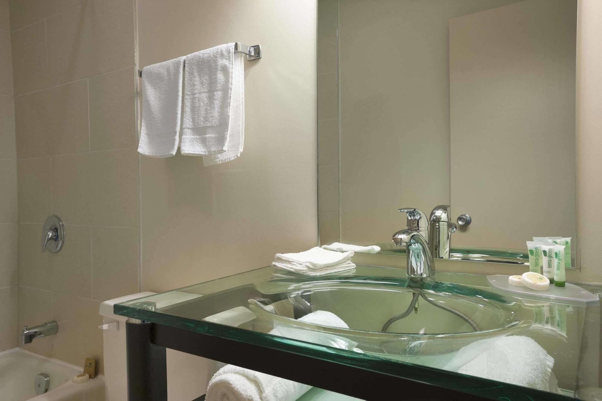 Travelodge By Wyndham Kapuskasing Extérieur photo